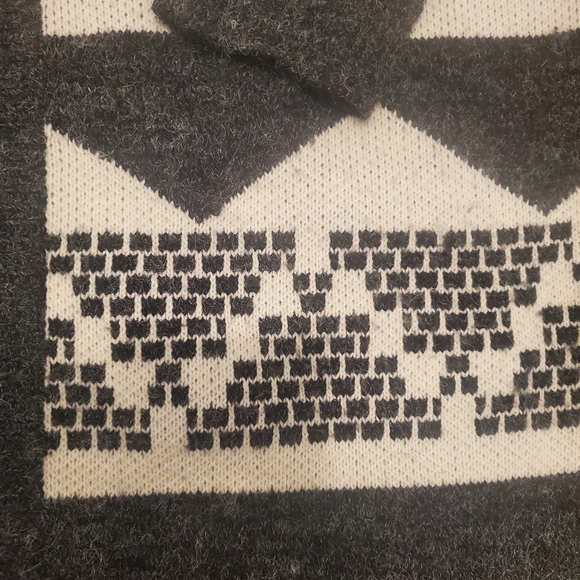 Long thick open sweater in size small-med definitely oversized made with love by - Picture 2 of 5